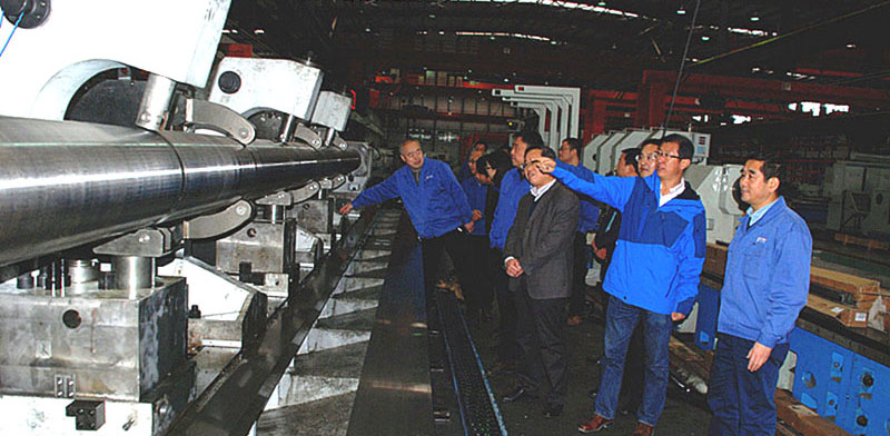 省政府質(zhì)量獎評審組對星火機床公司進行復評現(xiàn)場評審