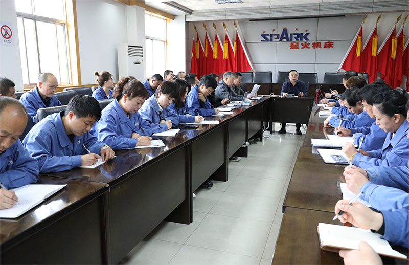 星火機床公司通過“三標(biāo)”管理體系審核