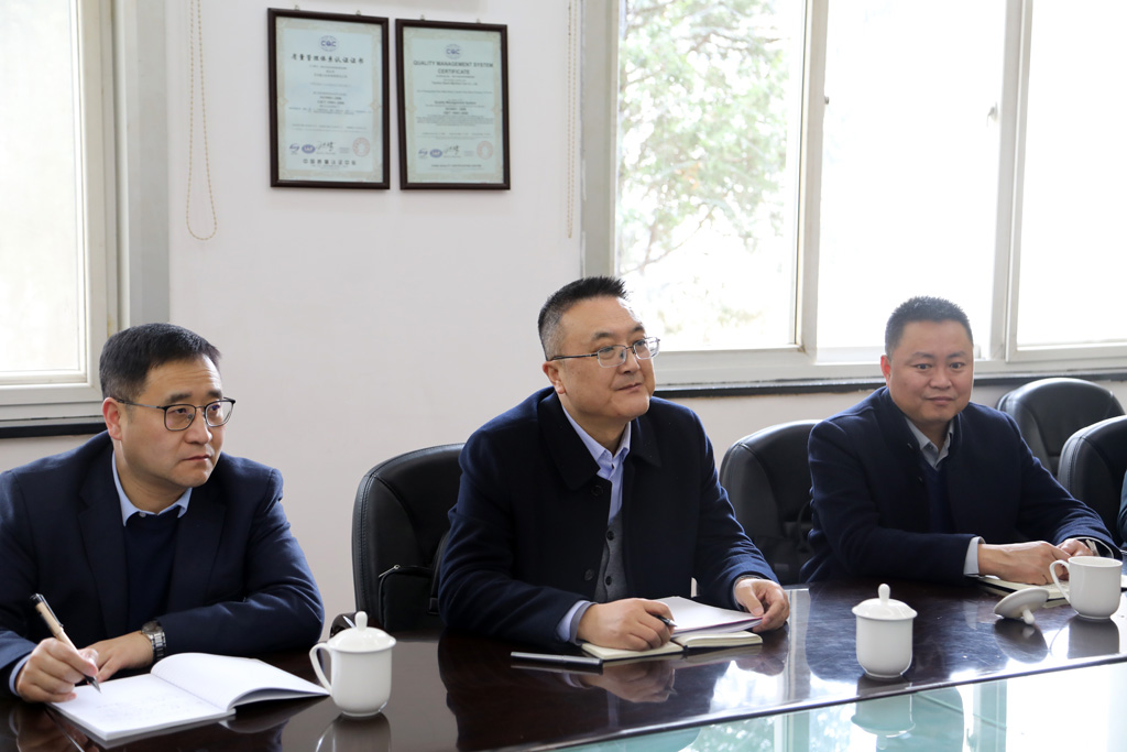 甘肅工業職業技術學院領導來星火數控公司洽談校企合作