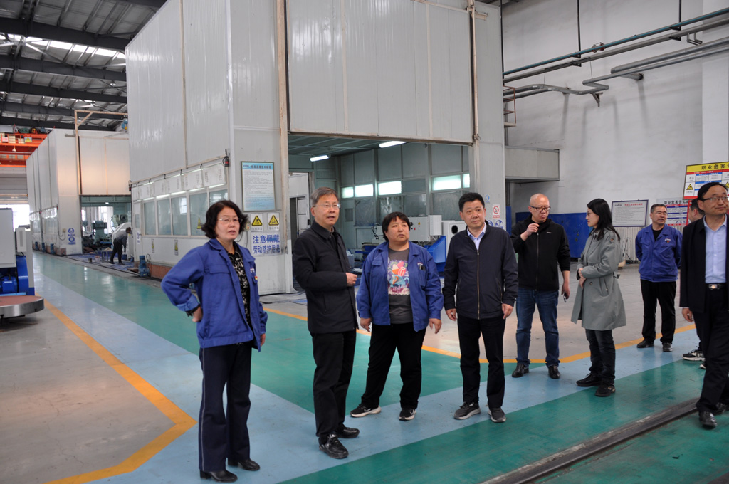 甘肅省政協(xié)調(diào)研星火數(shù)控公司生產(chǎn)經(jīng)營工作